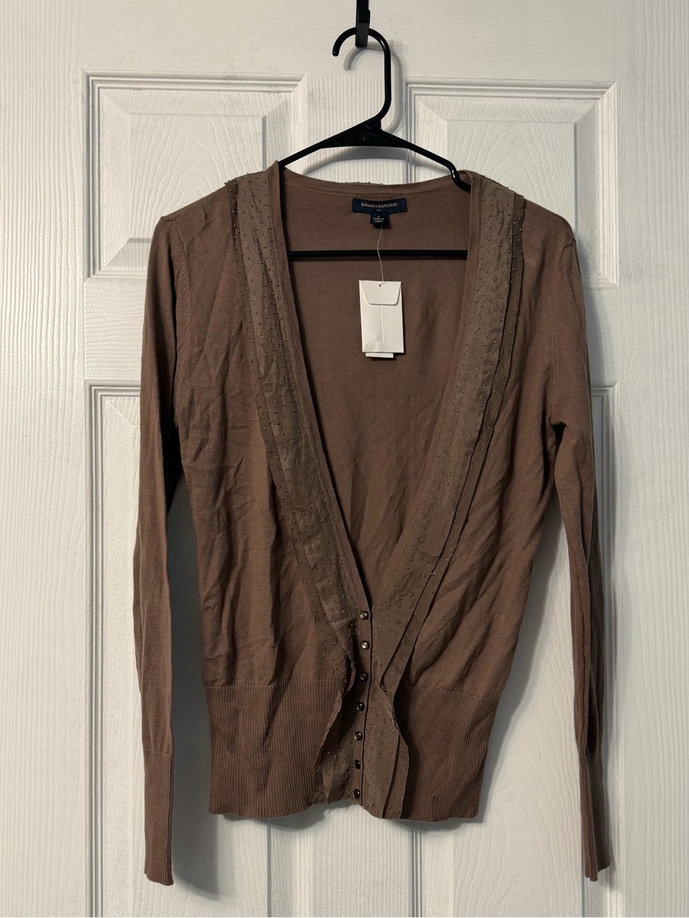 NWT Banana Republic long-sleeve deep V-neck cardigan featuring a ruffled front w